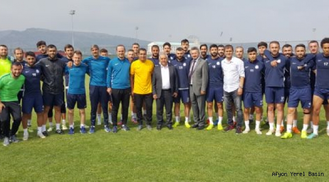 BU YOLUN SONU ŞAMPİYONLUK OLSUN
