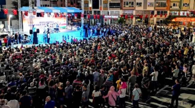 HALK OYUNLARI GÖSTERİSİNDE COŞKU DORUĞA ULAŞTI