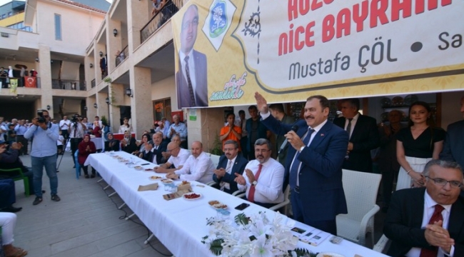 SANDIKLI'DA BAYRAMLAŞMA PROGRAMLARI YAPILDI