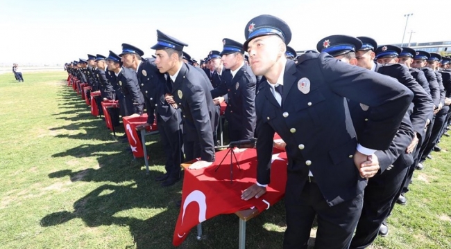Yurdunuseven, POMEM meziyet törenine katıldı