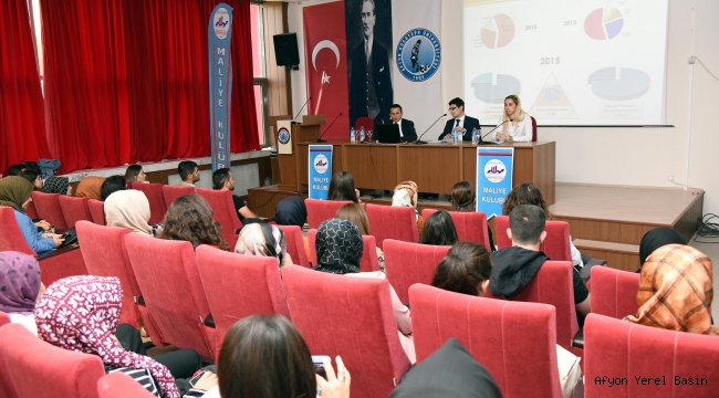İİBF’DE KARİYER SOHBETLERİ ETKİNLİĞİ