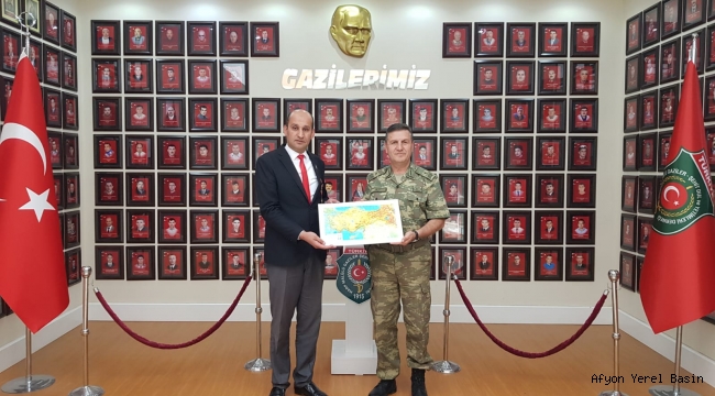 Paşa'dan Şehit aileleri ve Gazilere ziyaret