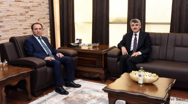 REKTÖR KARAKAŞ’A MEVKİDAŞINDAN ZİYARET