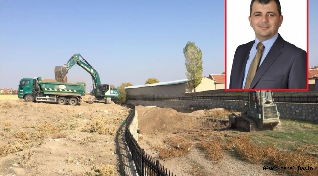 Emirdağ Çay Deresinde temizlik başladı