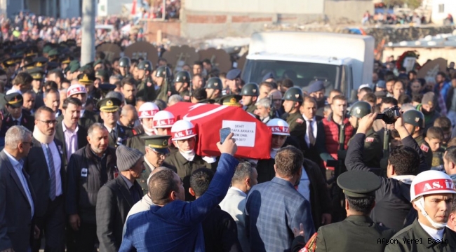 Piyade Uzman Onbaşı Mustafa Akkaya son yolculuğuna uğurlandı