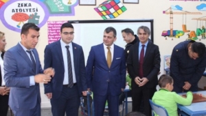 Cumhuriyet İlkokuluna Zeka Sınıfı Açıldı..