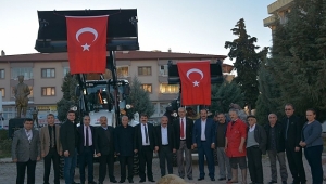  Dinar Belediyesine 2 Adet Kepçe Kazandırıldı