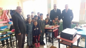 Dinar'lı Hemşerimizden Kayseri Sarız'a Eğitim Yardımı