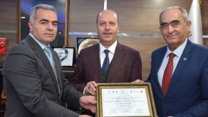 En Güzel Tanıtım Yapan Stant Ödülü Şuhut Belediyesi’nin!