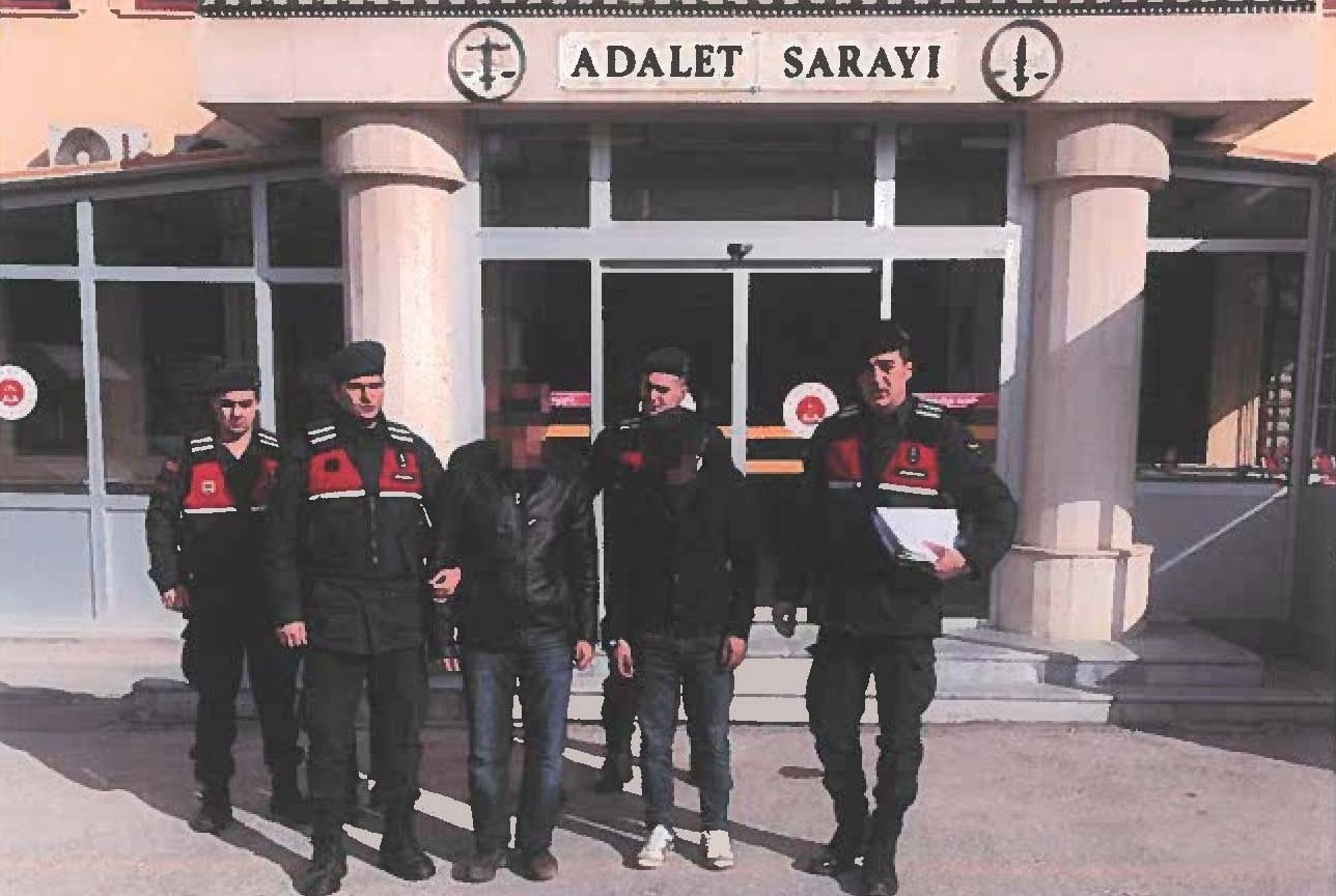 JANDARMA SUÇ VE SUÇLULARLA MÜCADELESİNE DEVAM EDİYOR..!!
