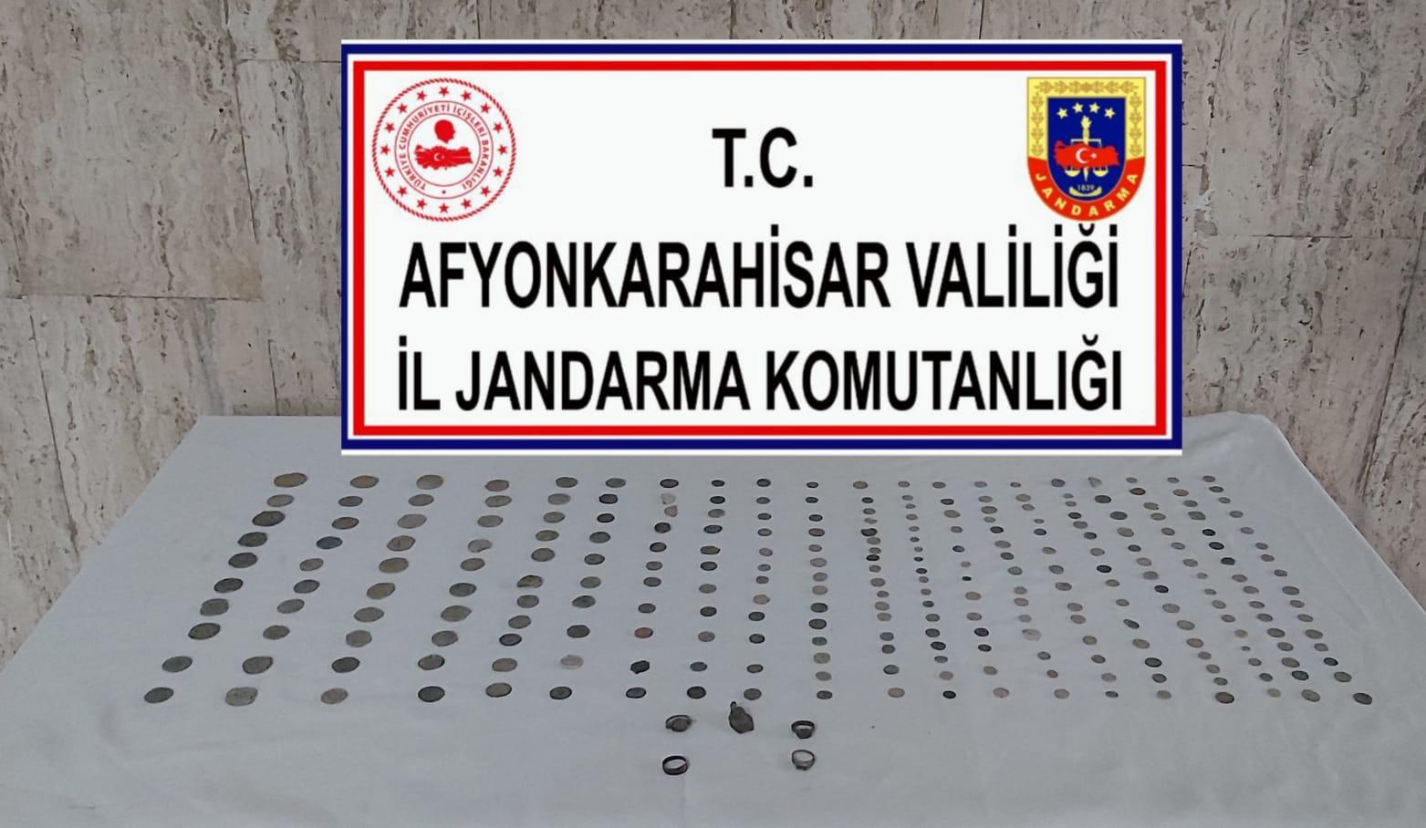 JANDARMA YERALTI HIRSIZLARINI YİNE AFFETMEDİ..!!