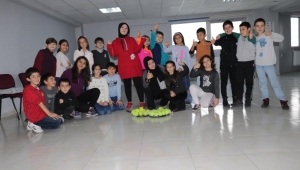 SPORU SEVİYORUM TENİSLE TANIŞIYORUM