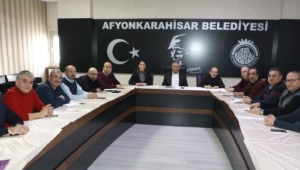 BAŞKAN ZEYBEK MİMARLAR ODASI VE MESLEK ODALARININ SORUNLARINI DİNLEDİ