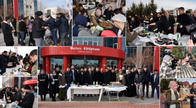 BELEDİYE´DEN ÜNİVERSİTE ÖĞRENCİLERİNE KUMPİR İKRAMI