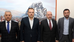 YEREL YÖNETİMLER BAŞKAN YARDIMCISI ABDURRAHMAN ÖZ´DEN ZİYARET