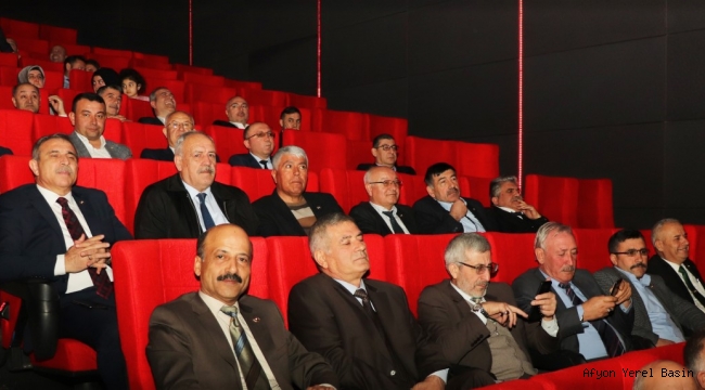 İGM ÜYELERİ, GEÇERKEN UĞRADIM FİLMİNİ İZLEDİ