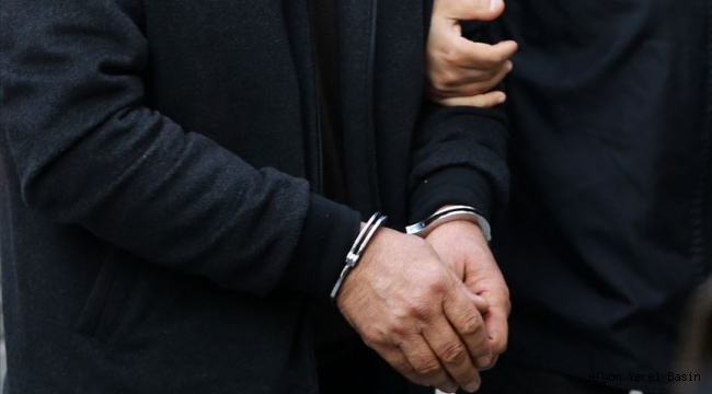 UYUŞTURUCU SATICILARI SUÇÜSTÜ YAKALANDI