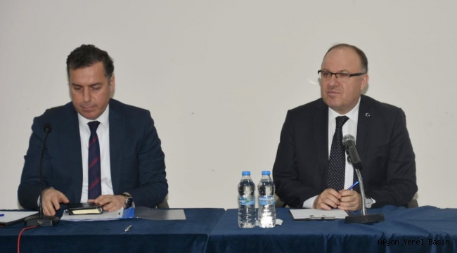 Vali Mustafa Tutulmaz Dinar İlçesinde Muhtarlarla Bir Araya Geldi