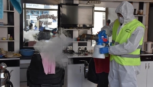  Dazkırı'da Berberler Belediye Tarafından İlaçlandı