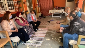 Köksal Dinar'da Şehit Ailelerinin 'Anneler Günü'nü Ziyaret Ederek Kutladı