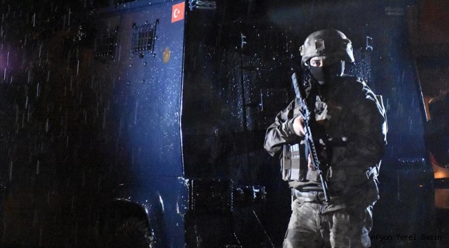 AFYON'DA DEAŞ OPERASYONU, 5 YABANCIYA GÖZALTI