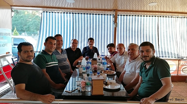 Dazkırı'da Türk Eğitim Sen'den Şube Müdürüne Veda Yemeği