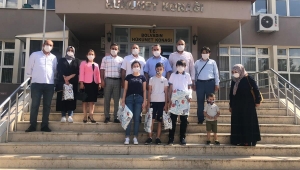  Adem Öztürk LGS Sınavında Dereceye Giren Öğrencileri Ödüllendirdi.