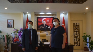 Gazeteci Nejdet Özkan Emirdağ Kaymakamı Osman Bilici'yi makamında ziyaret etti.