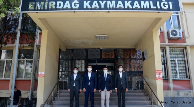 İLÇE KAYMAKAMLARI OSMAN BİLİCİ’Yİ ZİYARET ETTİ.