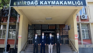 İLÇE KAYMAKAMLARI OSMAN BİLİCİ’Yİ ZİYARET ETTİ.