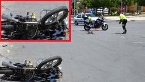 MOTOSİKLETİN ARACA ARKADAN ÇARPMASI SONUCU 2 YARALI..