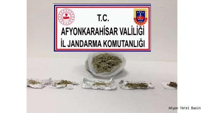POLİSTEN UYUŞTURUCU OPERASYONU..
