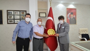 HAYIRSEVER VATANDAŞLARDAN ÖĞRENCİLERE EĞİTİM DESTEĞİ.