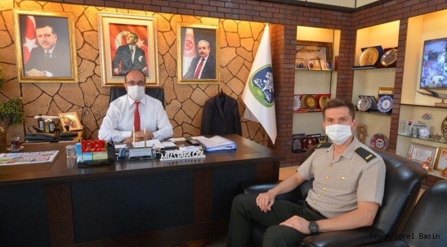 İLÇE GARNİZON KOMUTANIMIZDAN BAŞKAN MUSTAFA ÇÖL’E ZİYARET