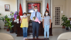 Minik Öğrencilerden Osman Bilici’ ye Hoş Geldin Ziyareti.