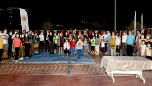 PİCKLEBALL TÜRKİYE’DE İLK DEFA AFYONKARAHİSAR’DA OYNANDI.