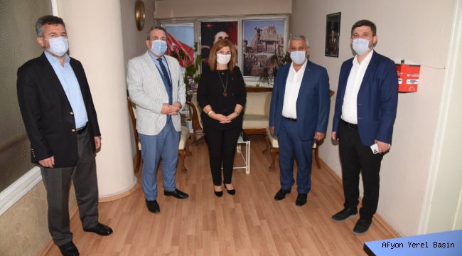 Başkan Zeybek “En mutlu olduğum gün bir garibin işini gördüğüm gündür”