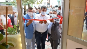 Çay Belediye Başkanı Dr. Hüseyin Atlı İşyeri Açılışına Katıldı 