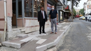 Dinar'da Tek Tip Kaldırım Çalışmaları Başladı 