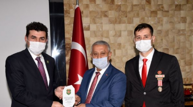 ŞEHİT AİLELERİ VE GAZİLER DERNEĞİ GENEL BAŞKANI´NDAN ZİYARET