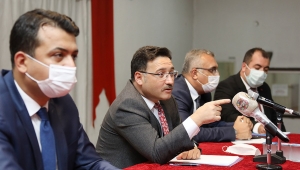 Vali Gökmen Çiçek Halk Toplantısında Vatandaşları Dinledi