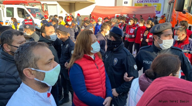 Köksal, depremzedeleri yalnız bırakmadı..