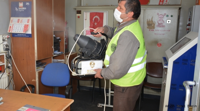 Şuhut'ta Dezenfekte Çalışmaları 7/24 Devam Ediyor
