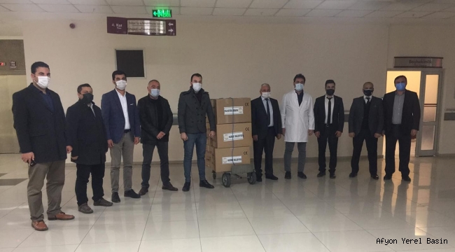“Sağlık çalışanlarımızın yanındayız”
