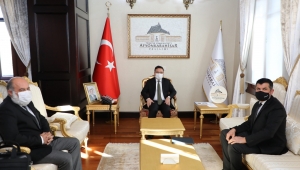 TÜRKİYE MOTOSİKLET FEDERASYONU YÖNETİCİLERİNDEN VALİ ÇİÇEK'E ZİYARET..