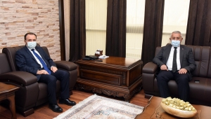 Başkan Zeybek'ten Rektör Karakaş'a Ziyaret 