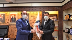 BAŞKAN ÇÖL KAYMAKAM ADAYINA BAŞARILAR DİLEDİ