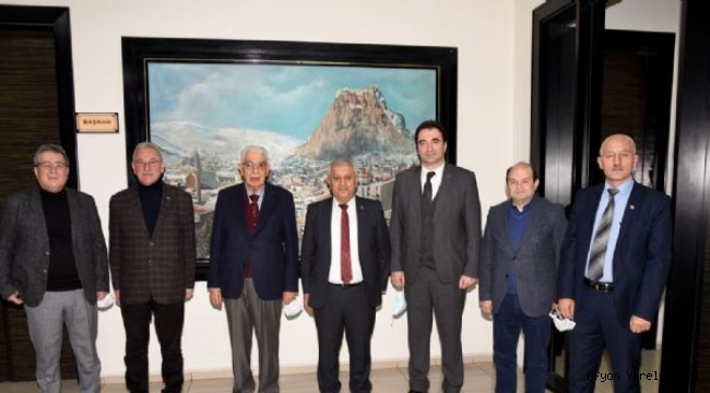 ZEYBEK BAŞKAN: BASINI KENDİMİZDEN FARKLI GÖRMÜYORUZ
