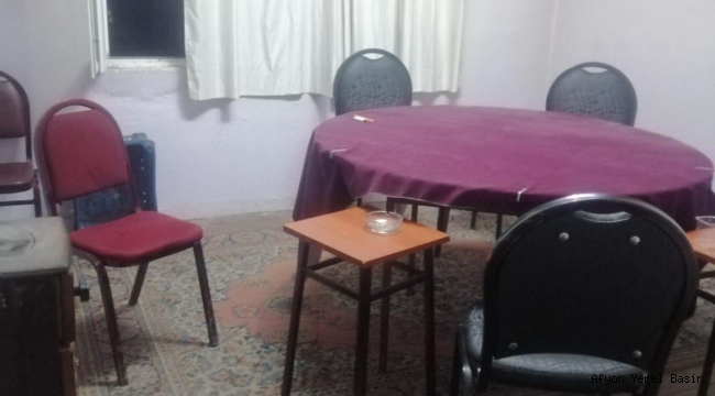 İKAMETLERİNİ KUMARHANEYE ÇEVİRMİŞLER..!