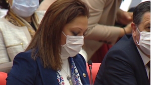 AK PARTİLİ GAZETECİYİ CHP'Lİ BURCU KÖKSAL SAVUNDU..